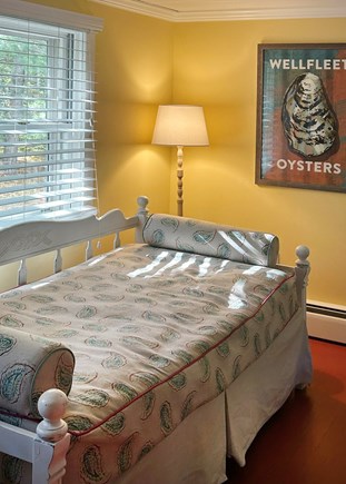 Eastham, Cooks Brook - 3957 Cape Cod vacation rental - Daybed