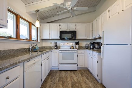 Truro Cape Cod vacation rental - Full Kitchen