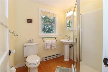 Hyannis Cape Cod vacation rental - Carriage house bathroom