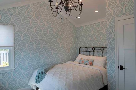 Hyannis Cape Cod vacation rental - Queen bedroom
