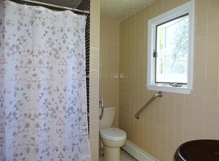 East Falmouth Cape Cod vacation rental - Upstairs full bathroom with tub