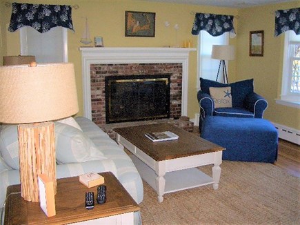 Yarmouth Port Cape Cod vacation rental - Fireplace living room