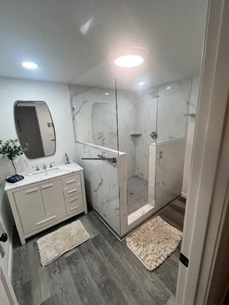 Falmouth Cape Cod vacation rental - Bathroom