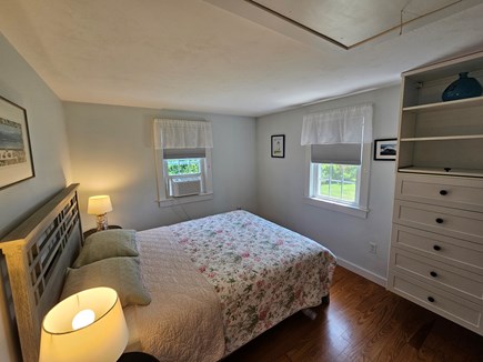 West Dennis (near West Dennis  Cape Cod vacation rental - Queen bedroom