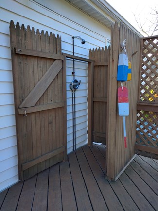 Harwich port Cape Cod vacation rental - Outdoor shower