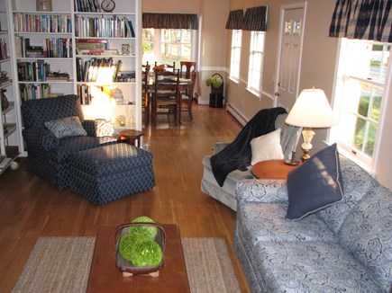 Harwich port Cape Cod vacation rental - Comfortable living room