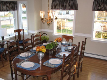 Harwich port Cape Cod vacation rental - Spacious dining room