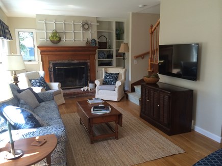 Harwich port Cape Cod vacation rental - Comfortable living room