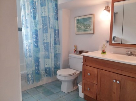 Dennis Cape Cod vacation rental - 1 of 2 full baths