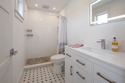 Truro Cape Cod vacation rental - Second floor bathroom