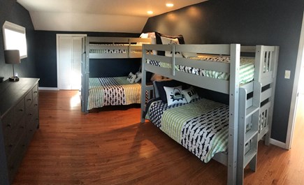 Brewster Cape Cod vacation rental - Upper level bunk room