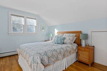 Chatham Cape Cod vacation rental - Bedrm 4 (2nd flr Master w/ en suite, queen bed and reading nook)