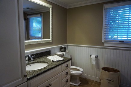 Osterville Cape Cod vacation rental - Full bath