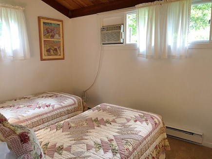 Chatham Cape Cod vacation rental - Bedroom with Two Twin Beds