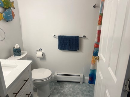 Chatham Cape Cod vacation rental - Full Bath over Garage