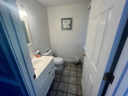 Chatham Cape Cod vacation rental - Downstairs Half Bath