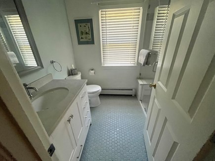 Chatham Cape Cod vacation rental - Upstairs Full Bath