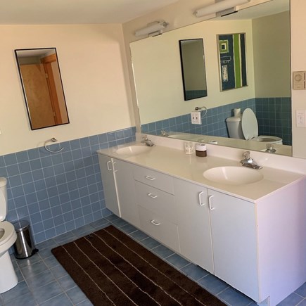 Truro Center, off Castle Road Cape Cod vacation rental - Master Bath
