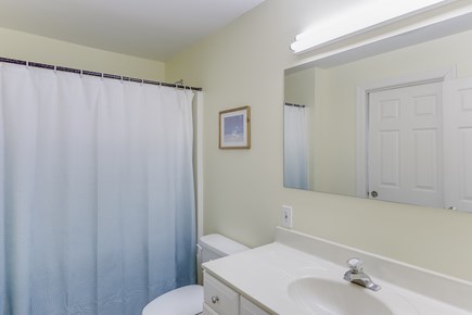 Dennis Cape Cod vacation rental - Bathroom