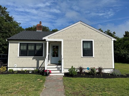 Dennis, Mayflower Beach  Cape Cod vacation rental - Welcome to Cape Seas. Come spend a week by the bay