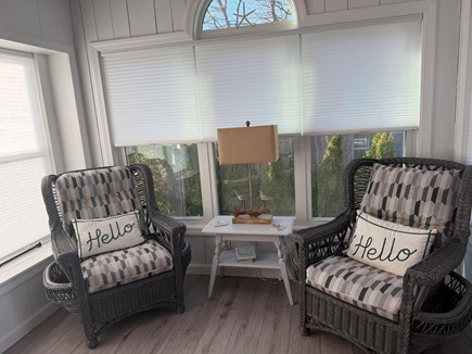 Falmouth, Maravista Cape Cod vacation rental - Newly renovated sunroom with seating for 5 - 6. Games, puzzles