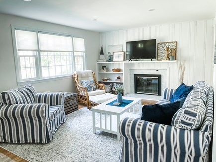 Hyannisport Cape Cod vacation rental - Beautiful and bright coastal living room!