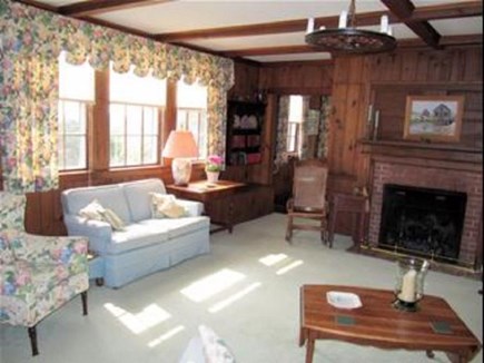 Truro Cape Cod vacation rental - Truro - Toms Hill - Living Room