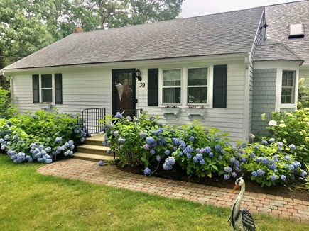 Mashpee Cape Cod vacation rental - Front of the house