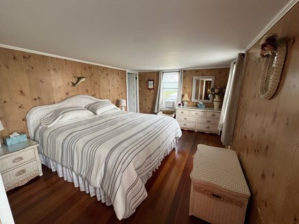 South Chatham Cape Cod vacation rental - Downstairs King Room
