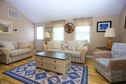 Bourne, Pocasset Cape Cod vacation rental - Living Room
