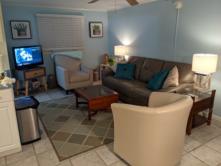 Harwich, Wyndemere Condominiums Cape Cod vacation rental - Living Room - complete with high speed internet