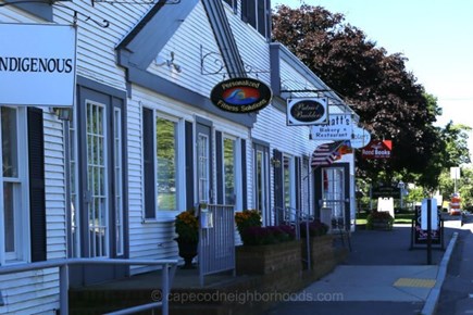 Harwich, Wyndemere Condominiums Cape Cod vacation rental - Charming Downtown Harwichport is Lovely in the Fall!