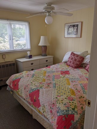 Harwich, Wyndemere Condominiums Cape Cod vacation rental - Queen size bedroom #1
