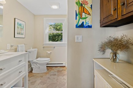Orleans Cape Cod vacation rental - Bright 2nd bathroom