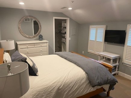 Chatham Cape Cod vacation rental - Queen Room with Ensuite Full Bath and Walk in Closet