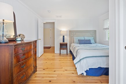 Chatham Cape Cod vacation rental - Upstairs bedroom with queen