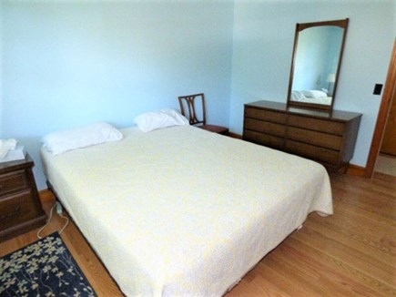 Dennis Cape Cod vacation rental - Bed in 1st floor bedroom