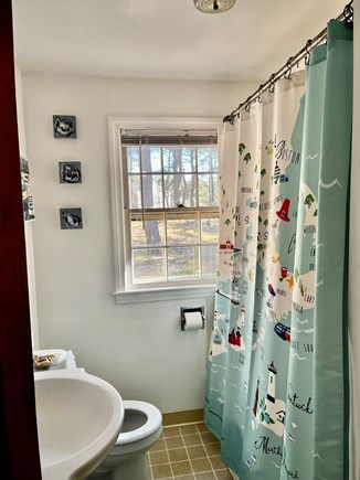 Wellfleet Cape Cod vacation rental - First floor full bathroom