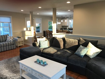Plymouth MA vacation rental - Sunny and bright living room
