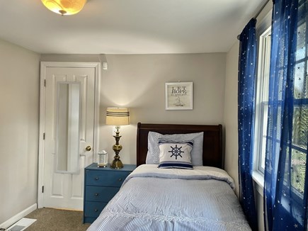 Hyannis Cape Cod vacation rental - Twin Bedroom