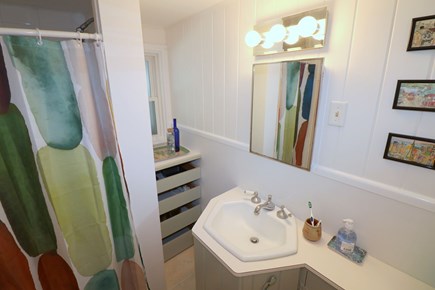 East Dennis Cape Cod vacation rental - Charming full bath