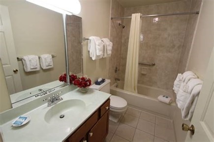 Brewster  Cape Cod vacation rental - Bathroom