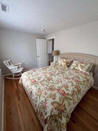 Yarmouth Port Cape Cod vacation rental - Second floor bedroom queen bed