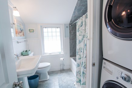 Osterville Cape Cod vacation rental - Full Bath with Tub/Shower combo &  Laundry