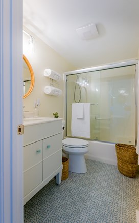 East Sandwich Cape Cod vacation rental - Full Bath with tub/shower