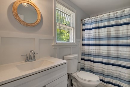 Yarmouth, Bayview Beachside Cape Cod vacation rental - Updated 2nd floor bathroom with tub shower.