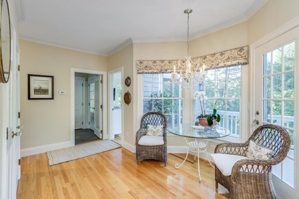 Osterville Cape Cod vacation rental - Sitting area in kitchen