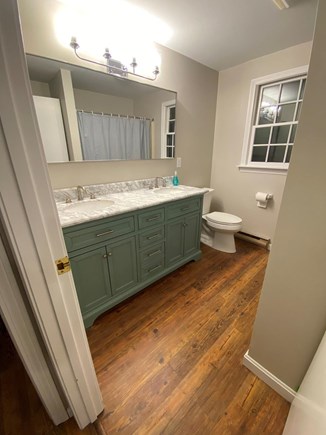 Eastham Cape Cod vacation rental - Primary bathroom