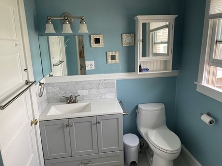 Falmouth Cape Cod vacation rental - Bathroom