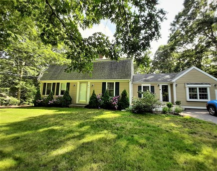East Sandwich Cape Cod vacation rental - Spacious Lovely 4 bedroom 2 bath w/ walk-out basement Family Room